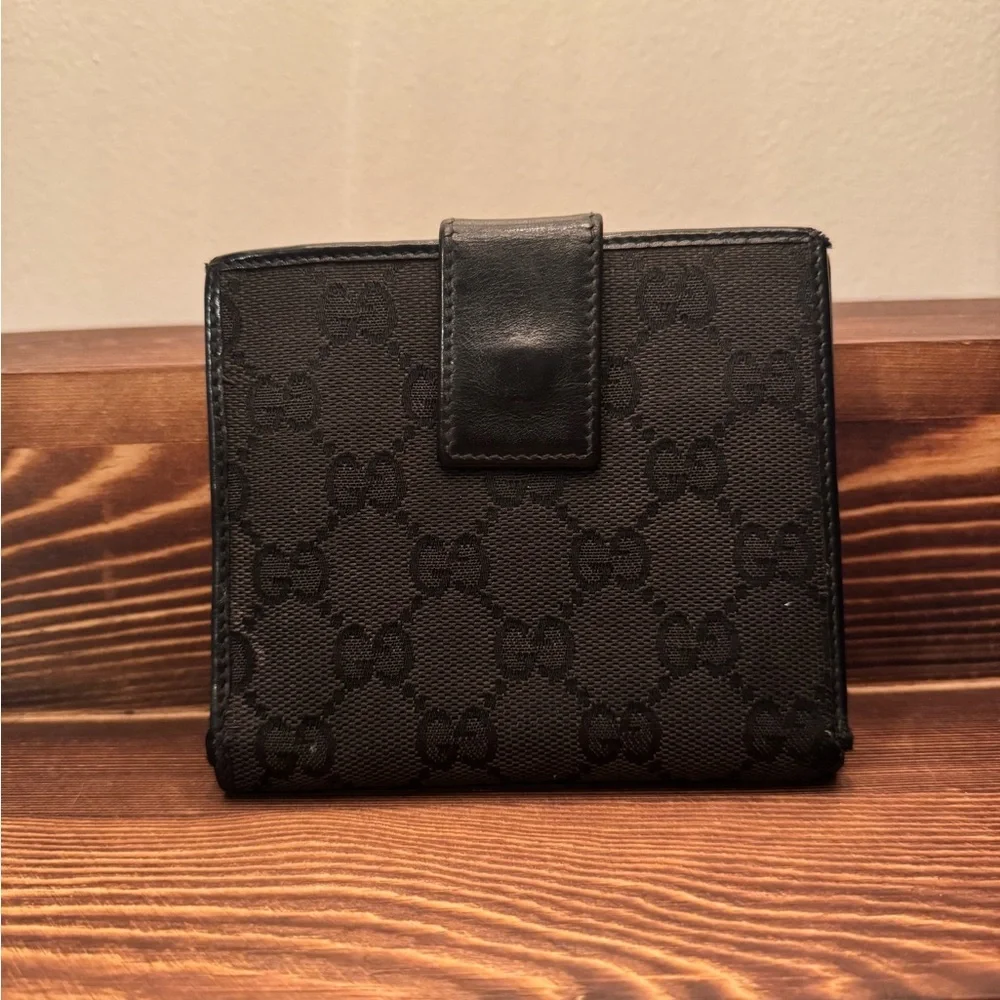 Gucci Black Bifold Wallet‎ with Logo Detail - Picture 2 of 8